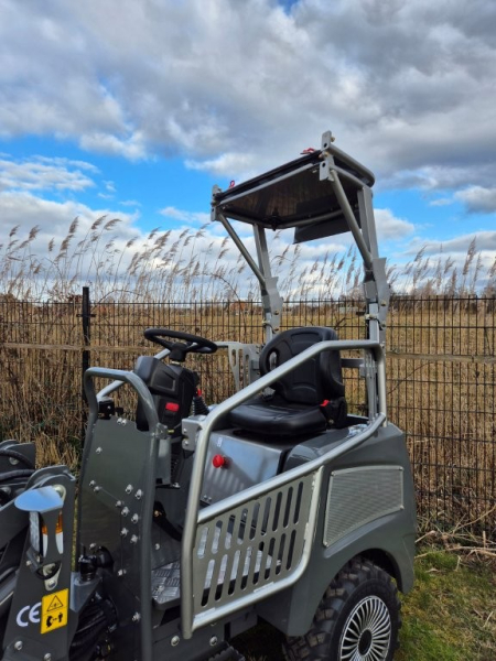 Elektro Hoflader L1580e mit Schaufel